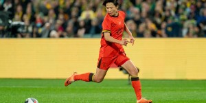 【龙八国际】北青：仅靠“啃老”，中国女足追不上世界强队