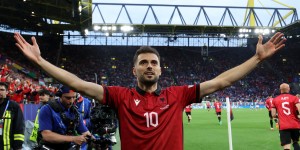 【龙八国际】媒体人：欧洲杯几支弱队没龟缩摆大巴 中国足球理念水平已被甩开