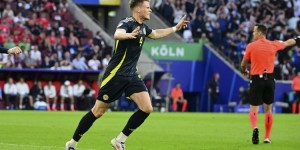 【龙八国际】麦克托米奈：感激B费对我的帮助 C罗是个难以置信的球员