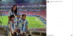 【龙八国际】全家督战?安妞晒照，带着三个儿子在看台上观看比赛