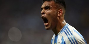 【龙八国际】不受待见！劳塔罗双冠+双金靴，FIFA最佳提名、最佳阵候选都没进