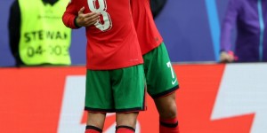 【龙八国际】?原来如此？ESPN：对土耳其下半场，C罗疑似借了B费的球鞋穿