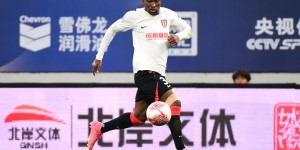 【龙八国际】帕拉西奥斯首次在中超戴帽，成首位单场中超造4球的蓉城球员