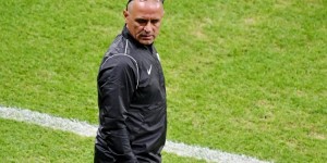 【龙八国际】斯洛伐克主帅：还剩几秒被皇马球员绝平了 我们踢出了攻势足球