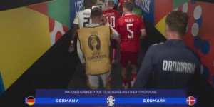 【龙八国际】比赛暂停⏸因雷暴天气，德国和丹麦球员已经返回更衣室