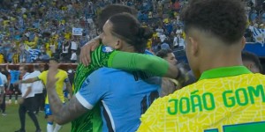 【龙八国际】暖心！赛后努涅斯安慰俱乐部队友阿利森