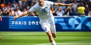 【龙八国际】罗马诺：美职联球队亚特兰大联接近签下罗马前锋肖穆罗多夫