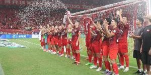 【龙八国际】记者：海港今日连踢两场热身赛后回国，一场10-0一场3-1