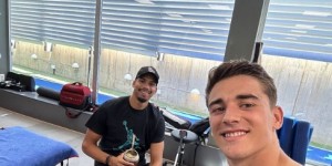 【龙八国际】难兄难弟?加维晒与阿劳霍合照：我们很快就会回来的，兄弟