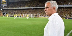 【龙八国际】穆帅赛后：球队下半场表现不如上半场，想草草拿到3分后打卡下班