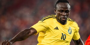 【龙八国际】记者：利雅得胜利明日启程前往客场，马内和拉波尔特因伤缺席