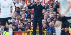 【龙八国际】红军旧将：现在对比斯洛特和阿尔特塔还早，他很难成佩斯利第二