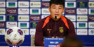 【龙八国际】袁甲谈武磊：上次国足两场比赛1分钟未登场，回俱乐部就能出场