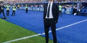 【龙八国际】记者：因护照问题尤文全队滞留在机场，赛前发布会也推迟