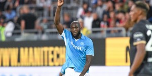 【龙八国际】意天空：卢卡库的膝盖炎症并无大碍，周末那不勒斯对罗马时可参赛