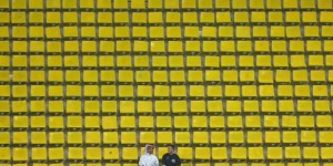 【龙八国际】?英媒：C罗主场比赛场均观众不到9000人，巨星仍难掩球市低迷