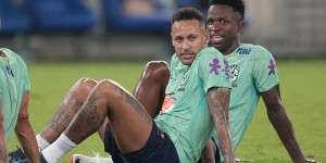 【龙八国际】?还差得很远？维尼修斯国家队37场5球5助 内马尔128场79球57助