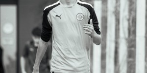 【龙八国际】R.I.P.?14岁乌拉圭门将在调解邻里冲突时，身中数弹不幸身亡