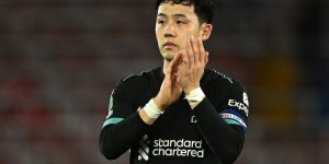 【龙八国际】远藤航：上场后我要帮助球队不丢球，防守时我得一直跟着库尼亚