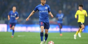 【龙八国际】记者：戴伟浚赴伦敦进行十字韧带重建手术，预计康复期9个月