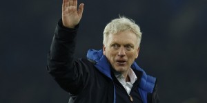 【龙八国际】莫耶斯：对阵曼联必将是一场硬仗 他们拥有顶尖球员 个个身怀绝技