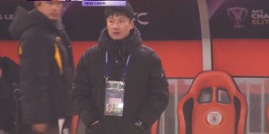 【龙八国际】光州主帅谈泰山球迷举不当照片：很糟糕，体育运动应只被视为运动