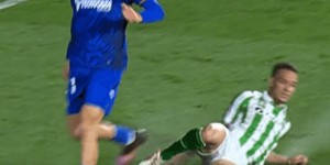 【龙八国际】下场踢皇马！六台：贝蒂斯将对安东尼的红牌提出上诉