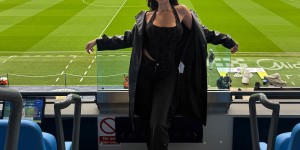 【龙八国际】气质太好了😍埃及小姐得主与英超两位“法老”都合上影了