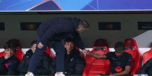 【龙八国际】提前被换下！每体：亚马尔下场后感到沮丧，弗里克上前交谈&鼓励