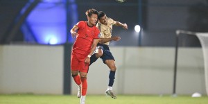 【龙八国际】热身赛-国足3-1科威特，李磊、拜合拉木破门，塞鸟出战45分钟