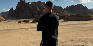 【龙八国际】C罗晒沙特埃尔奥拉旅游照：有被这里的人文和自然气息震撼到