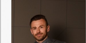 【龙八国际】电讯报：前利物浦体育总监朱利安-沃德成为曼联总监候选人