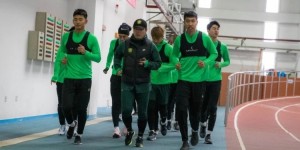 【龙八国际】北青：何宇鹏随国安队开启新赛季首训，国安队1月9日赴葡萄牙集训