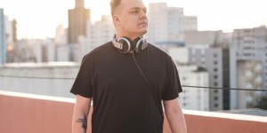 【龙八国际】阿媒：一视频博主在内马尔游艇派对上跳海自尽，原因怀疑女友出轨