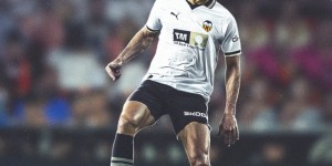 【龙八国际】官方：瓦伦西亚与33岁中卫保利斯塔解约，据悉他即将加盟马竞