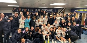 【龙八国际】淘汰曼城女足晋级足总杯半决赛！王霜晒全队合照：继续前进?