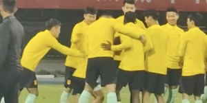 【龙八国际】国家队为新人办迎新仪式，费南多自认不是新人未接受“敲打”