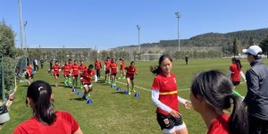 【龙八国际】中国U-15女足选拔队抵达土耳其 参加欧足联U-16女足国际邀请赛
