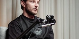 <?php the_title(); ?>