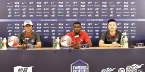 【龙八国际】曲刚：球员现在的身体还是疲劳的，武汉的天气比梅州还热