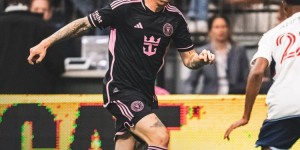 【龙八国际】半场-迈阿密国际1-0温哥华白帽 梅西缺席阿尔巴助攻泰勒破门