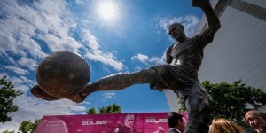 【龙八国际】伊涅斯塔雕像将在家乡揭幕，本人社媒发文致谢