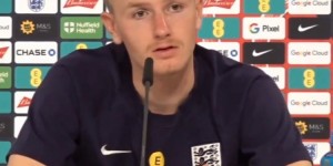 【龙八国际】英格兰20岁中场沃顿：赖斯是一名顶级球员，我跟他学到了一些细节