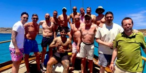 【龙八国际】团建！记者晒多位曼联旧将在马耳他一起度假照片