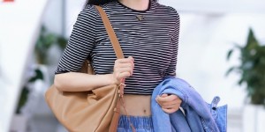 【龙八国际】英姿飒爽！沈梦雨、沈梦露、浦玮受邀参加普拉达大秀