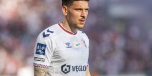 【龙八国际】伟大的左后卫！他身价仅60万欧元，却成为斯洛文尼亚的英雄