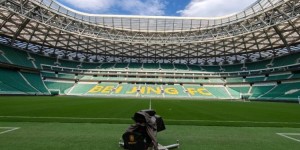 【龙八国际】视觉效果一流！国安主场新工体已更换全新草皮