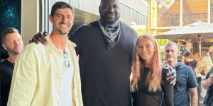 【龙八国际】传奇?传奇！库尔图瓦社媒晒与奥尼尔合照