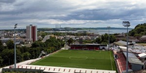 【龙八国际】实现突破丨北爱尔兰球队亮相欧战正赛