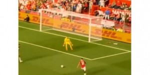 【龙八国际】攻破阿森纳球门?安东尼纪念两年前的曼联首秀：多么美好的一天